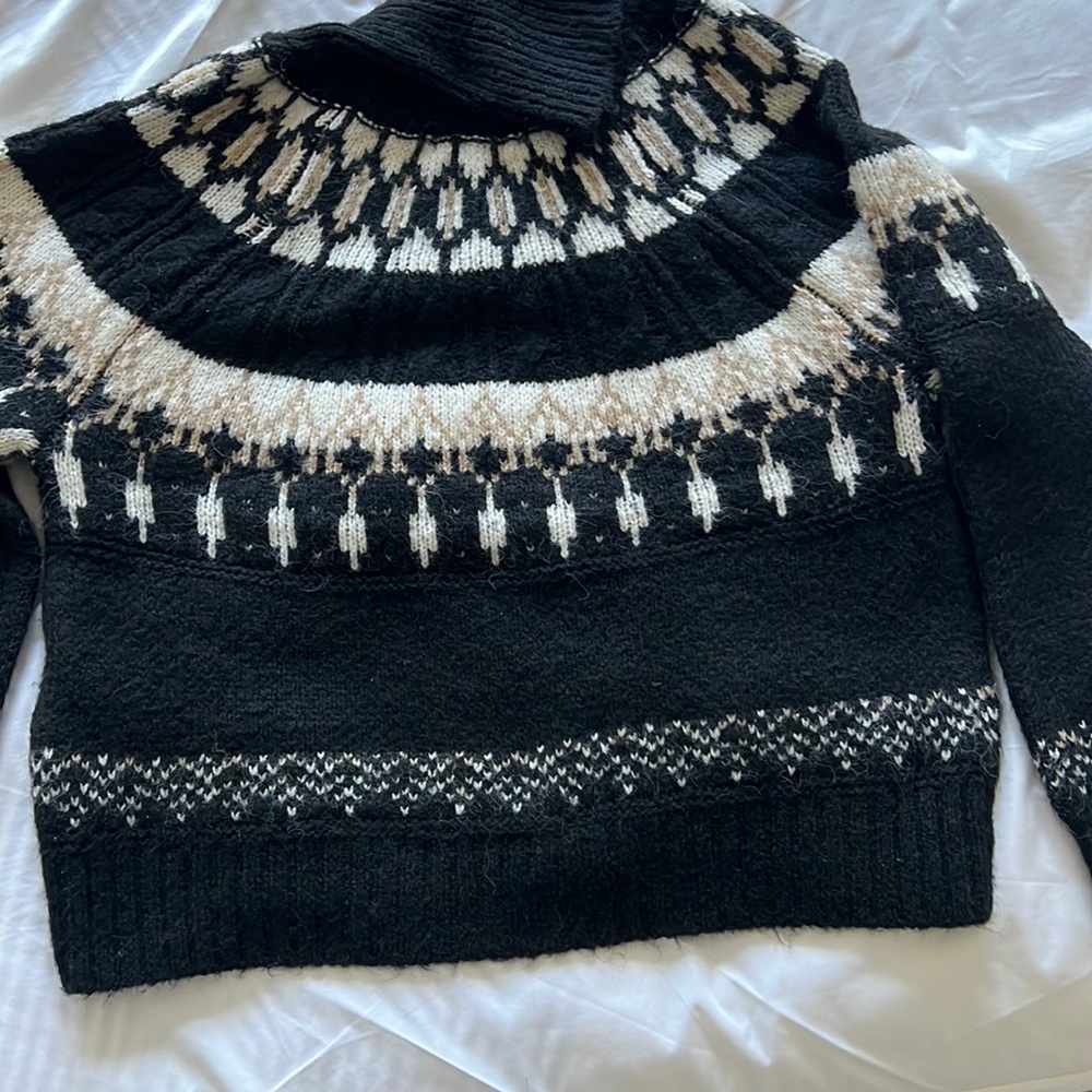 Old Navy Black and White Cowl Neck Sweater